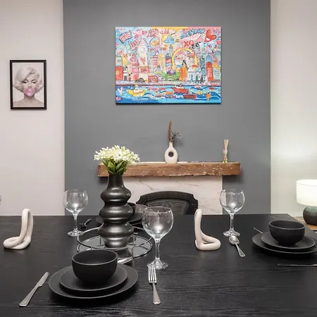 Modern & Spacious - Pool Table - Free Parking - Sleeps 10 Manchester Exterior photo